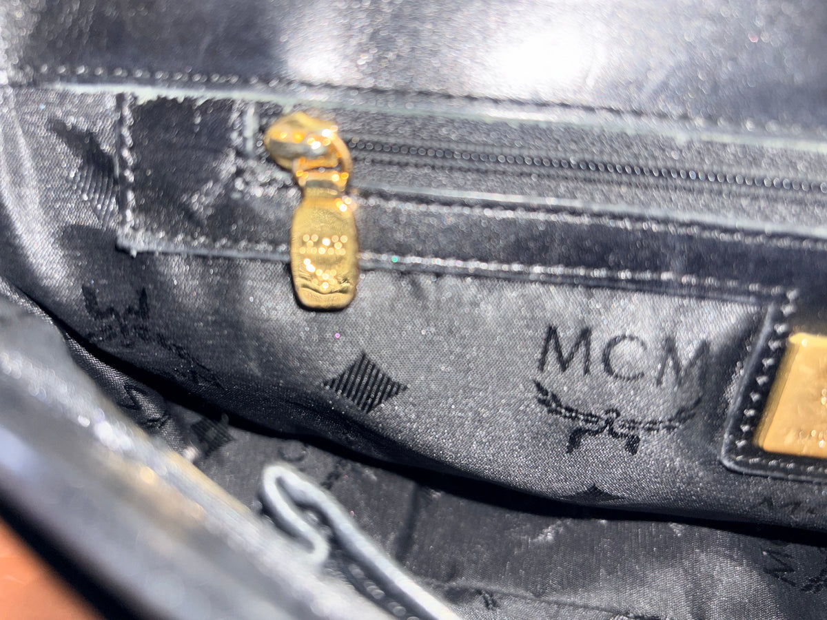 Vintage MCM München Black Pebbled Leather Gold Stud Shoulder Bag G6488
