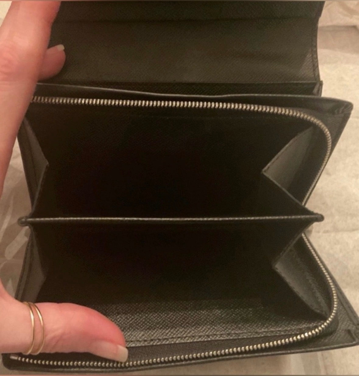 LOUIS VUITTON Alexandra Wallet Black Epi Leather Authenticated 2012 France