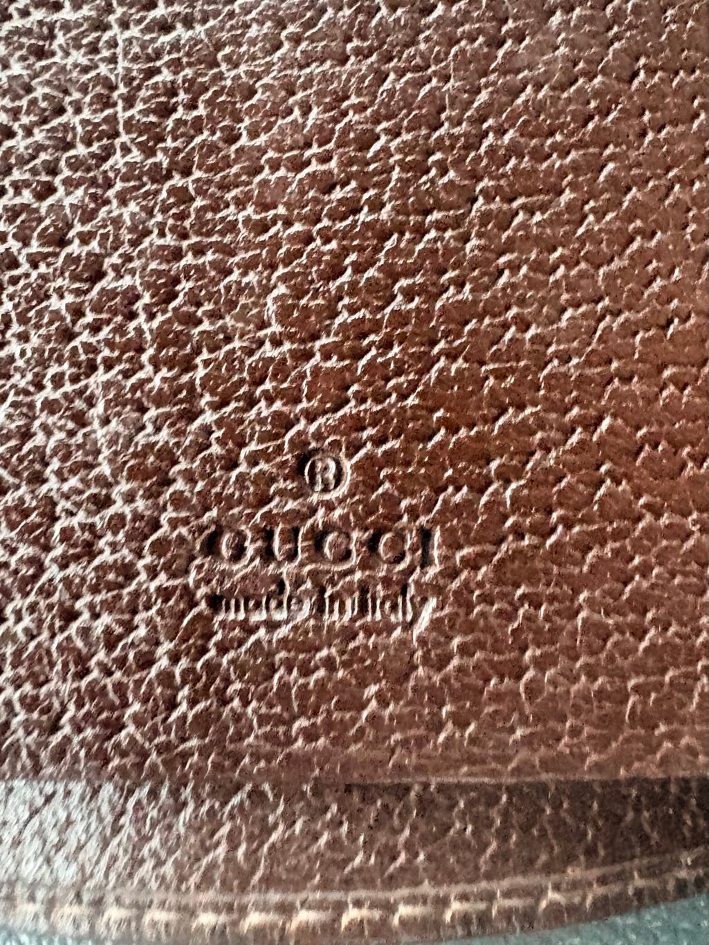 Vintage Gucci Abbey D-Ring key case