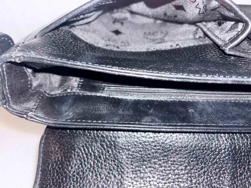Vintage MCM München Black Pebbled Leather Gold Stud Shoulder Bag G6488