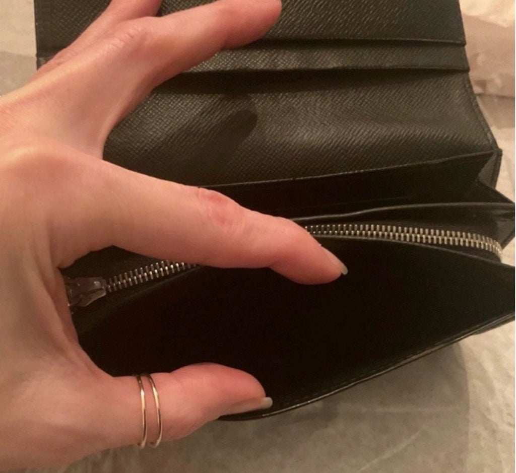LOUIS VUITTON Alexandra Wallet Black Epi Leather Authenticated 2012 France