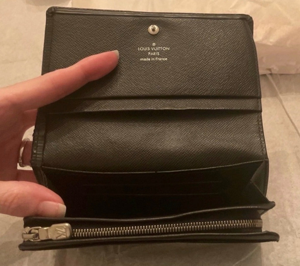 LOUIS VUITTON Alexandra Wallet Black Epi Leather Authenticated 2012 France