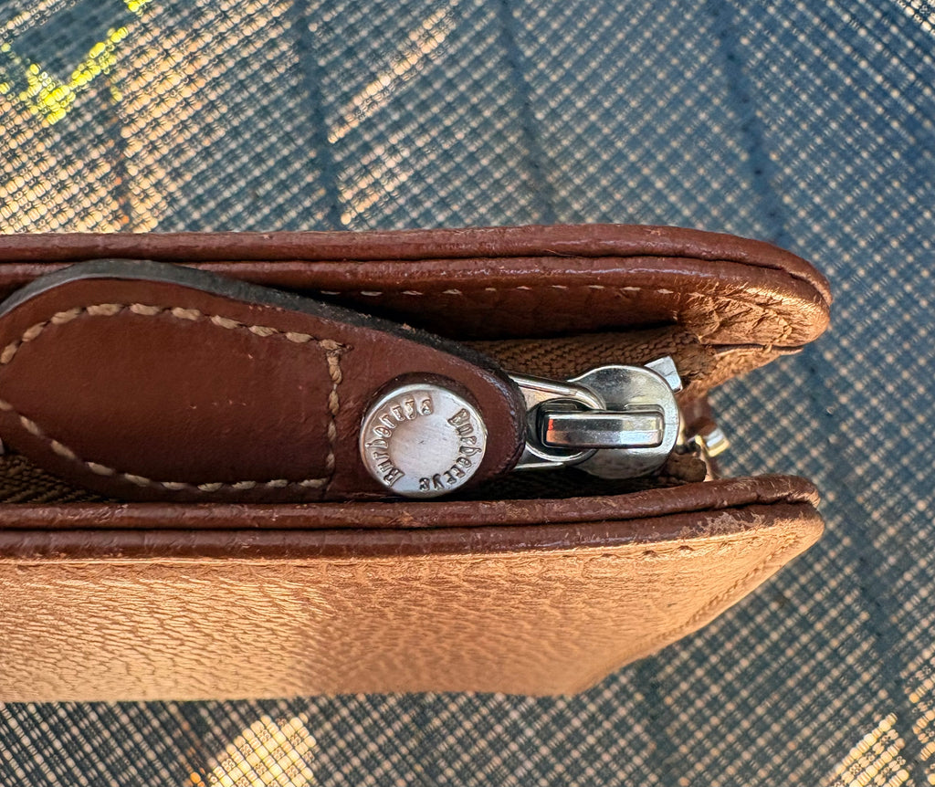 Vintage Burberrys of London Brown Pebbled Leather Wristlet Clutch