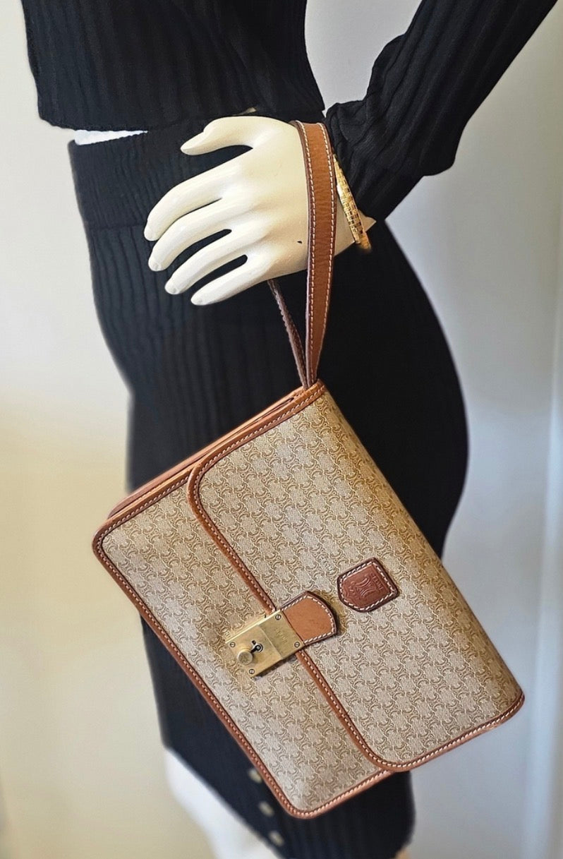 Vintage CELINE Macadam Large Portfolio Clutch Wristlet M07 Italy + Chain