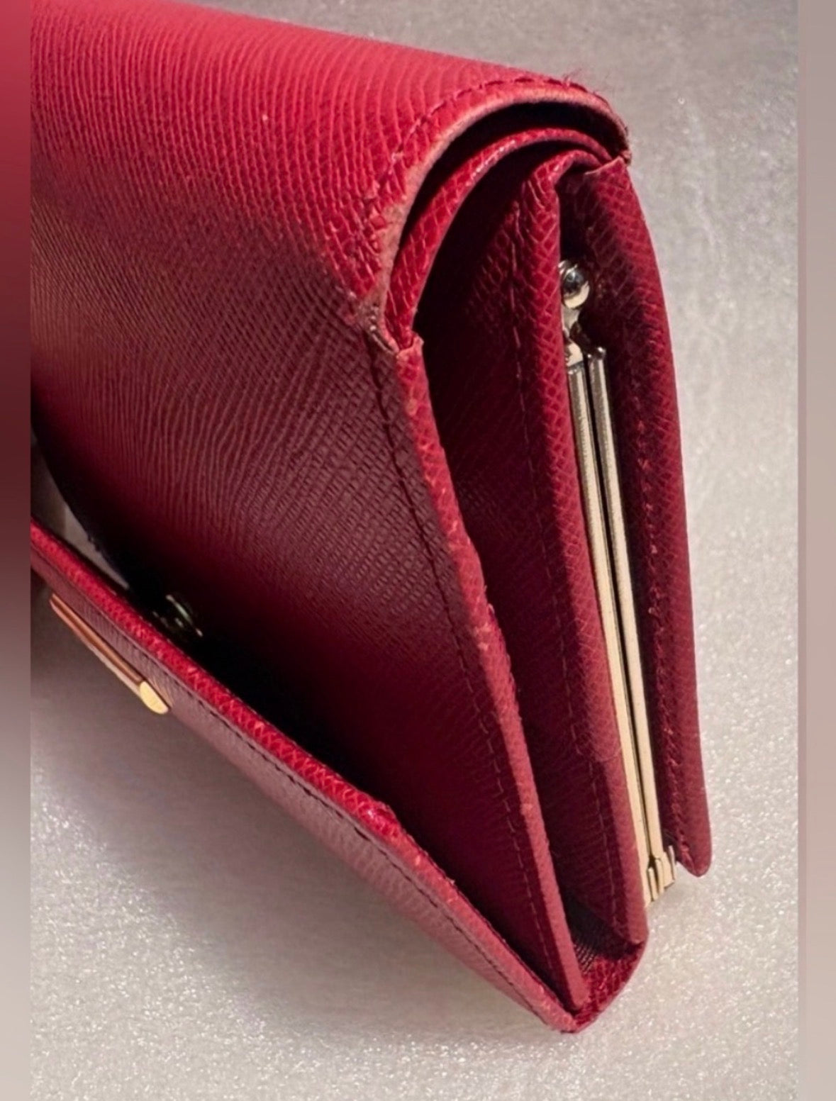 Burberry Red Leather Kiss Lock Wallet Nova Check Lining Rare Colorway Entrupy COA