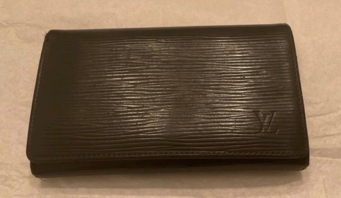 LOUIS VUITTON Alexandra Wallet Black Epi Leather Authenticated 2012 France