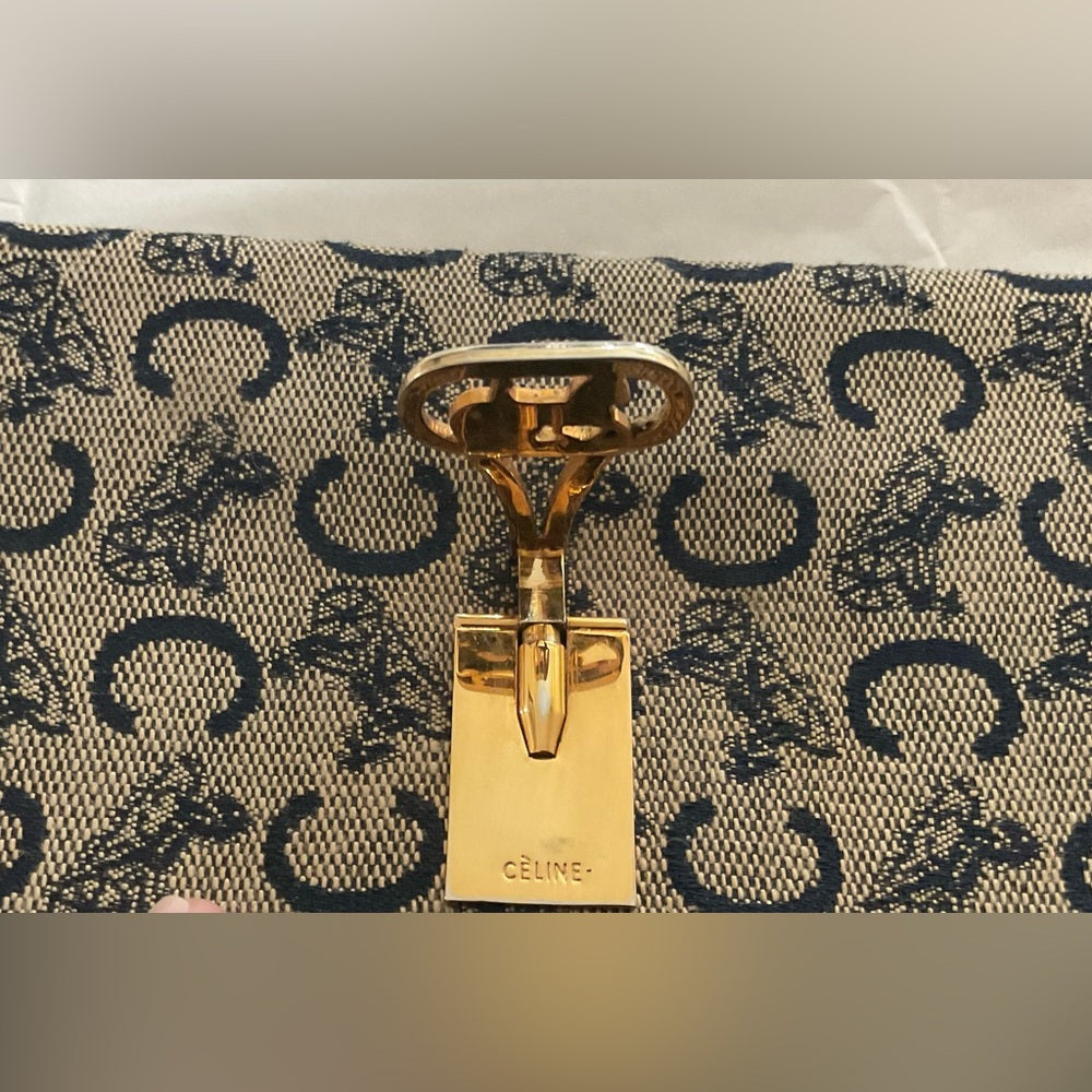 CELINE Vintage Horse Carriage Long Wallet – Archive Era. Made in Italy | listing photo 3