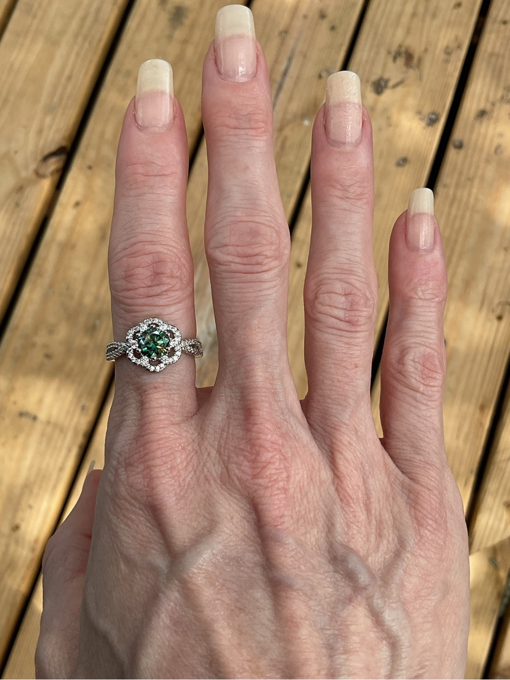 1 Ct Genuine Green Moissanite Halo Ring NWT | GRA Certified | Size 7 | Stunning | listing photo 2