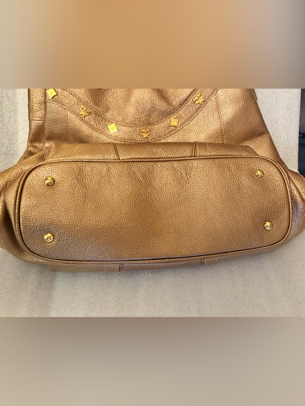 RARE Authentic MCM Metallic Bronze Pebbled Leather Drawstring Bag G0327. Korean. | listing photo 15