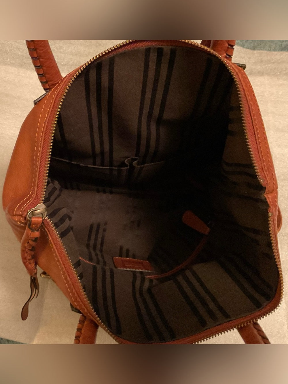 FRYE Melissa Cargo Tote XXL Cognac Italian Leather Crossbody Whipstitch Hang Tag | listing photo 9