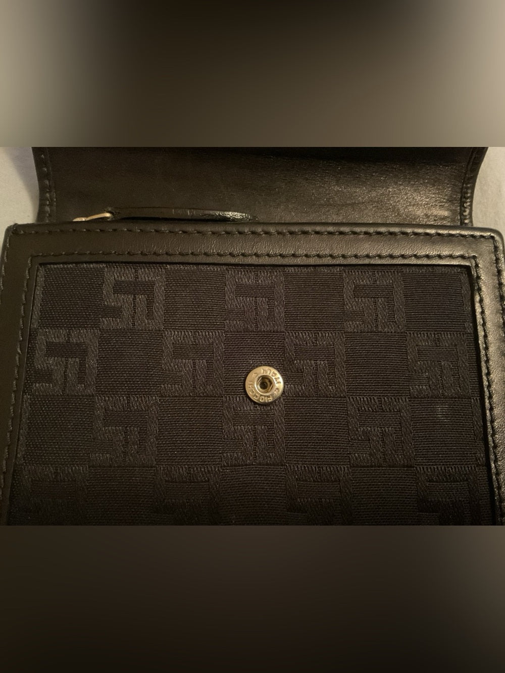 VINTAGE ST. JOHN Made in Italy Black Monogram Leather Oversized Wallet Gold Hard | listing photo 5