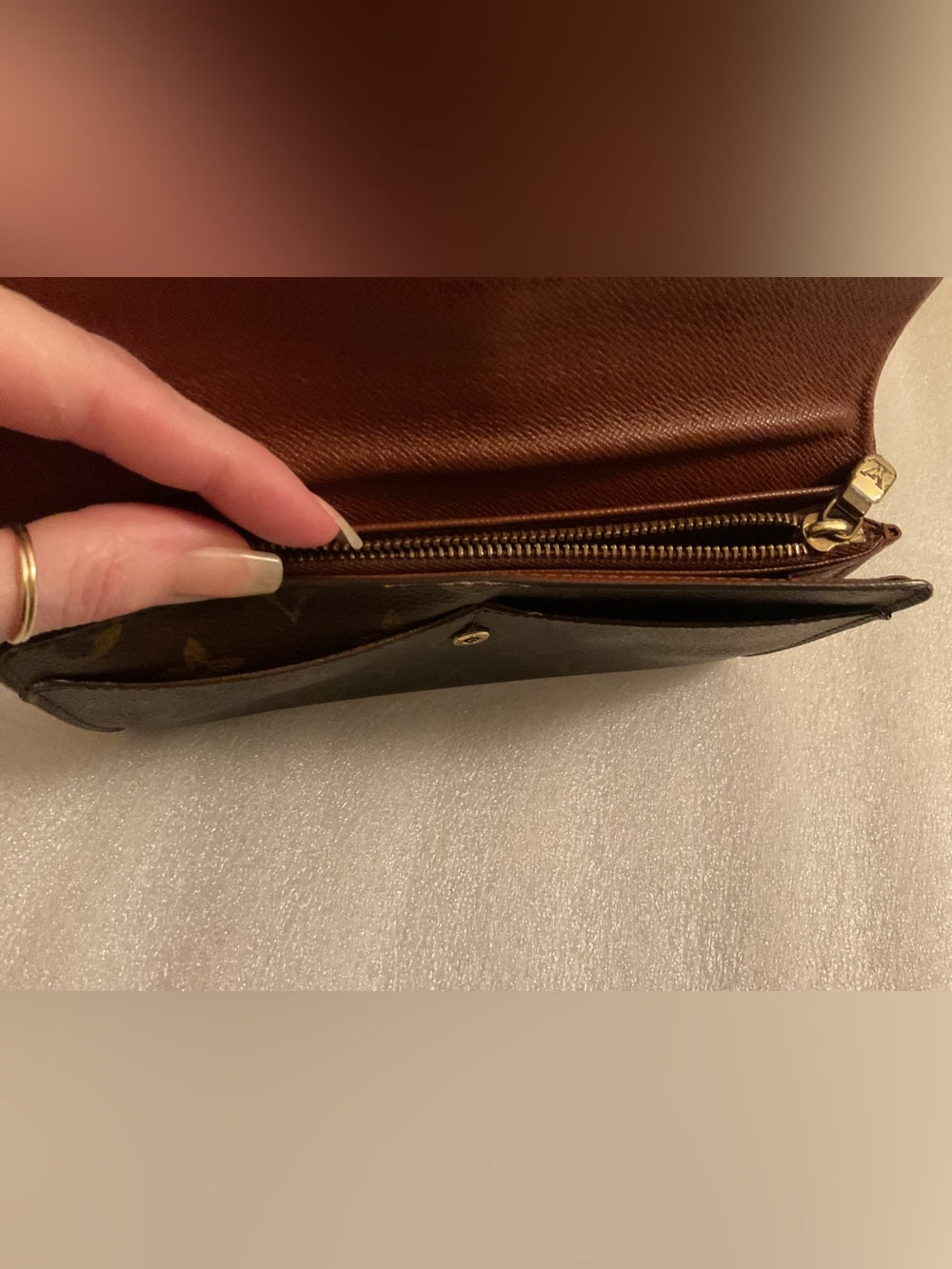 Louis Vuitton Vintage 2004 Monogram Sarah Wallet Long Bifold Made in France | listing photo 12