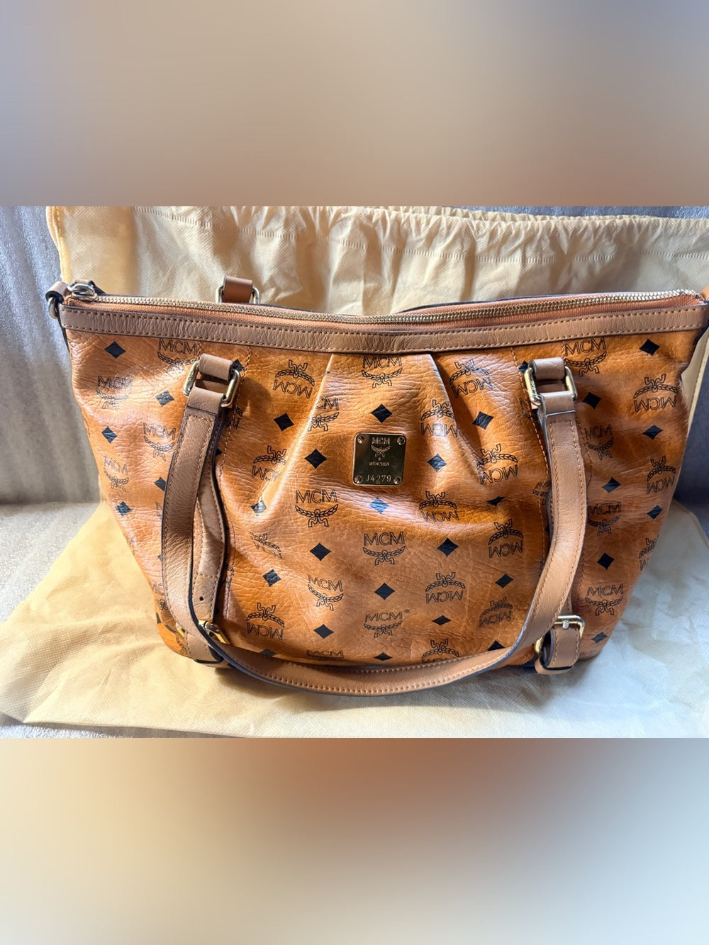 MCM Cognac Visetos Large Zip Tote Shoulder Bag Gold Hardware J4279 | listing photo 1