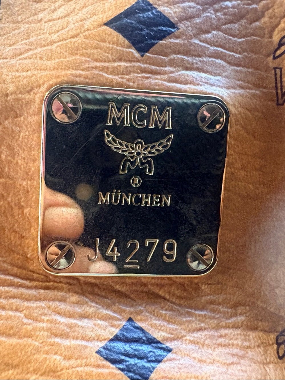 MCM Cognac Visetos Large Zip Tote Shoulder Bag Gold Hardware J4279 | listing photo 2